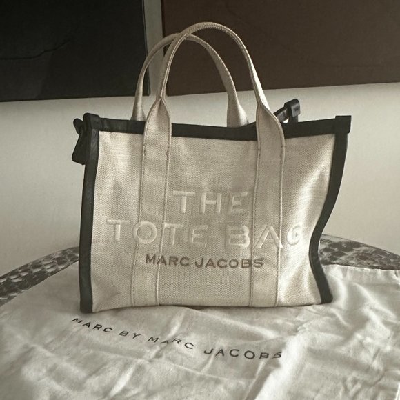 THE MARC JACOBS The Summer Canvas Tote Bag - Picture 1 of 4